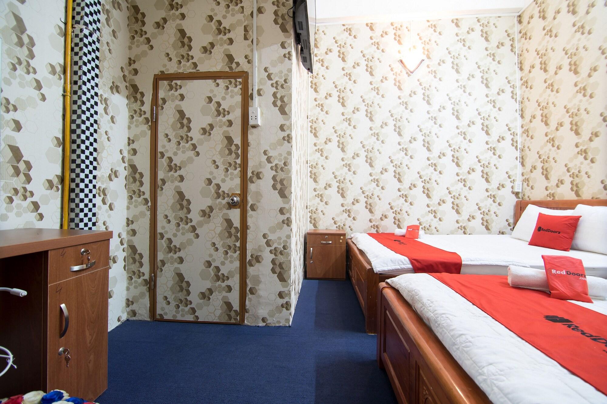 Reddoorz Near Tan Son Nhat Airport 3 Hotel Cidade de Ho Chi Minh